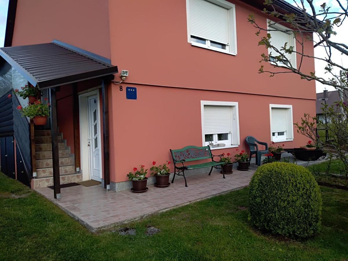 Apartman Ris Gorski Kotar Crni Lug Delnice Buitenkant foto